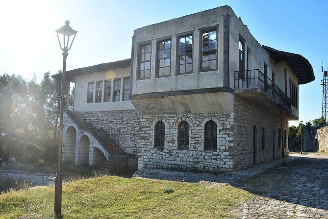 Berat - Unesco Heritage & Wine Tasting, Private Tour - Inside Berat Castle: Onufri iconography with real context
