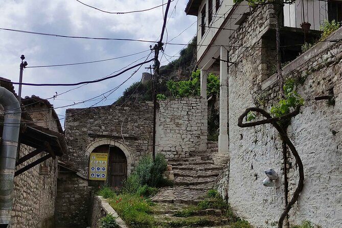 Berat - Unesco Heritage & Wine Tasting, Private Tour - Lunch in a traditional restaurant: where the day turns social