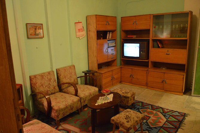 Communist History Tour Tirana & Street Food - Bunk’Art 1: seeing propaganda inside a real bunker