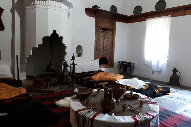 Full Day Berat Tour from Tirana - Berat Castle: Inhabited Fortifications and Layers of Faith
