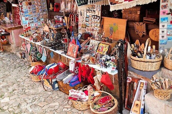 Highlights of Albania - Shkodër and its hand-made art: Rozafa Castle and Venetian masks