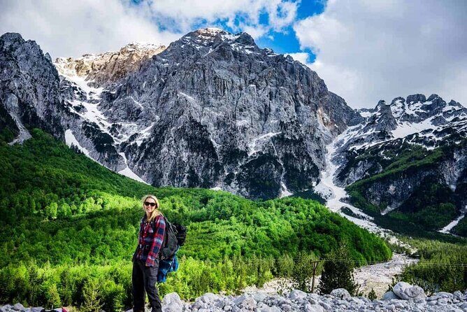 Peaks of the Balkans Tour: Theth, Valbona & Koman Lake in 5 days - Getting there from Tirana and Shkoder: early morning energy