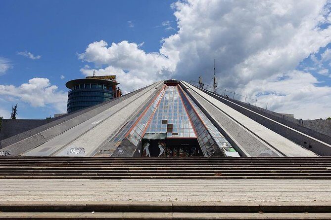 Tirana by locals - Meeting at Skanderbeg Square: Power, Religion, and the Khrushchev Detail
