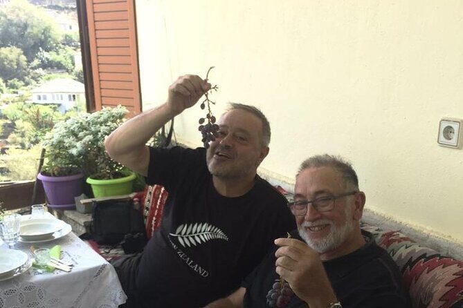 Vegetarian Cooking Class @Teta Marjeta - Finding the meeting point: Cerciz Topulli square to Pazar i Vjeter