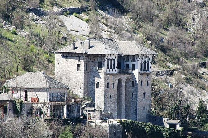 Visit the City of Gjirokastra - Practical tips so you don’t waste time or money