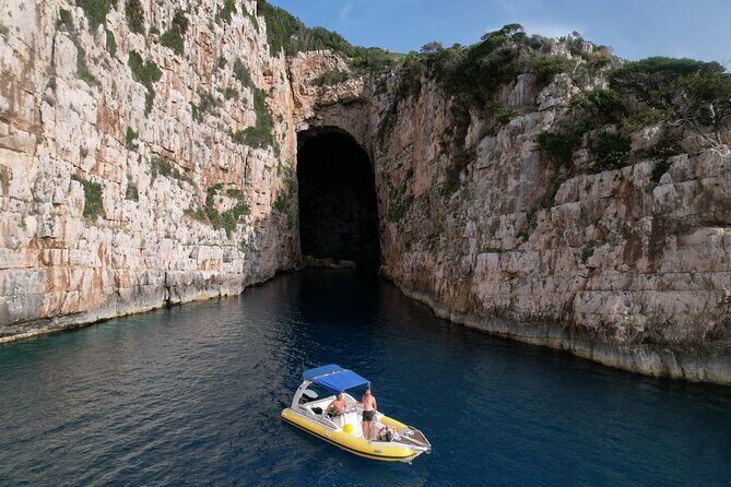 Vlore Private Boat Tour to Haxhi Ali Cave & Karaburun Beach - Drinks and Snorkel Gear: What’s Included vs. What’s Easy to Forget